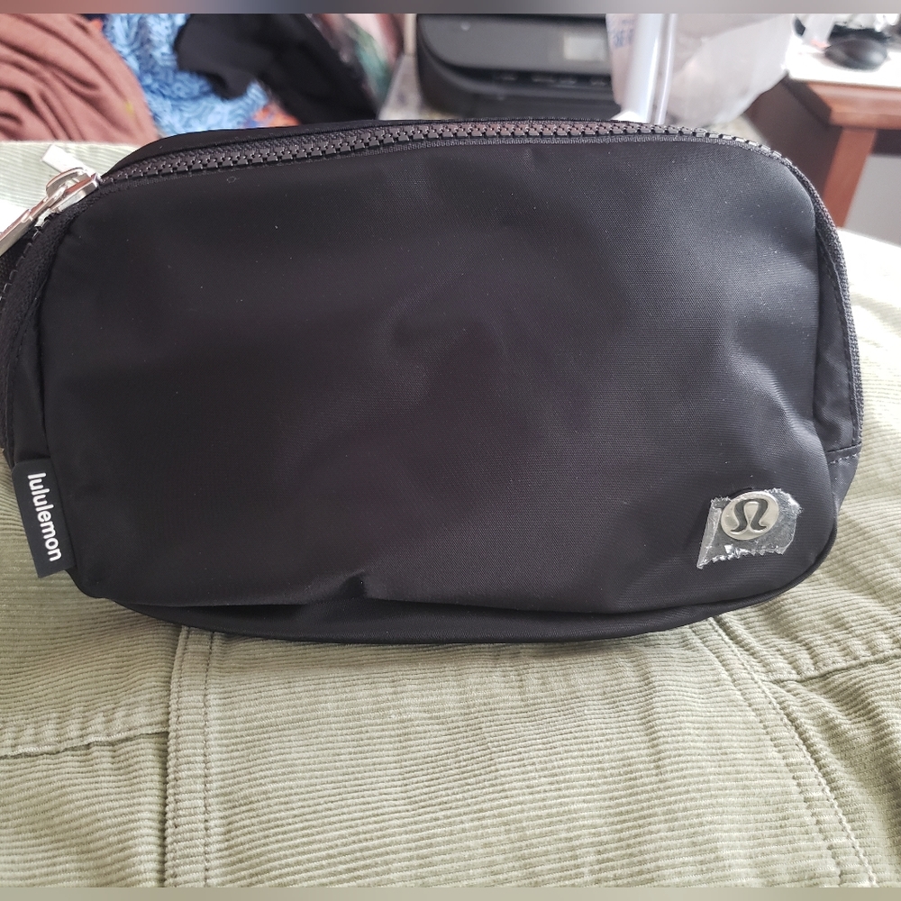 Lululemon belt bag